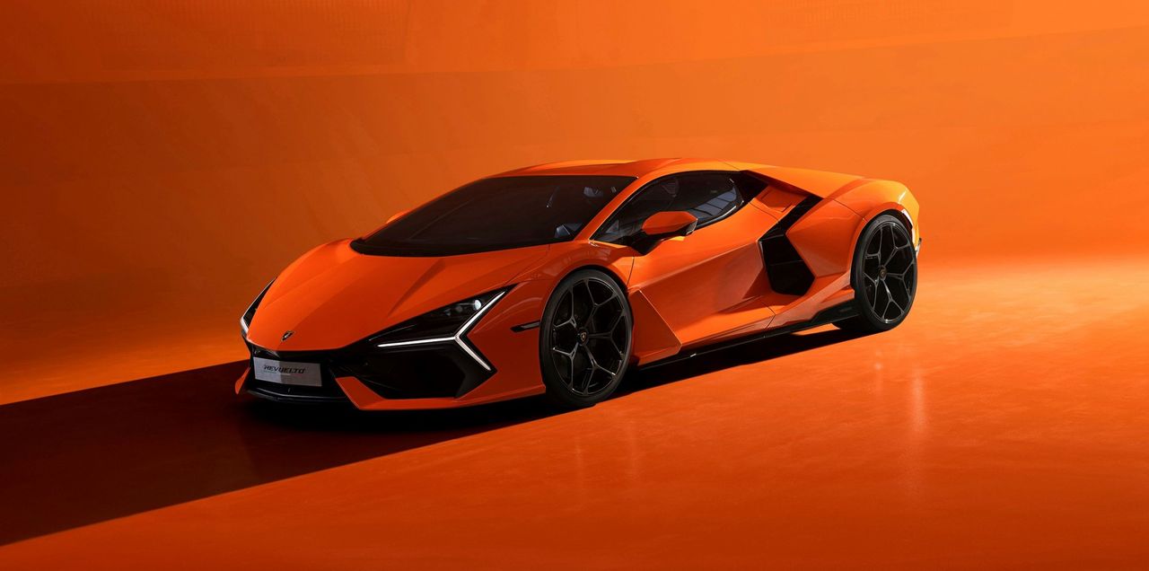Lamborghini Reveal The Revuelto