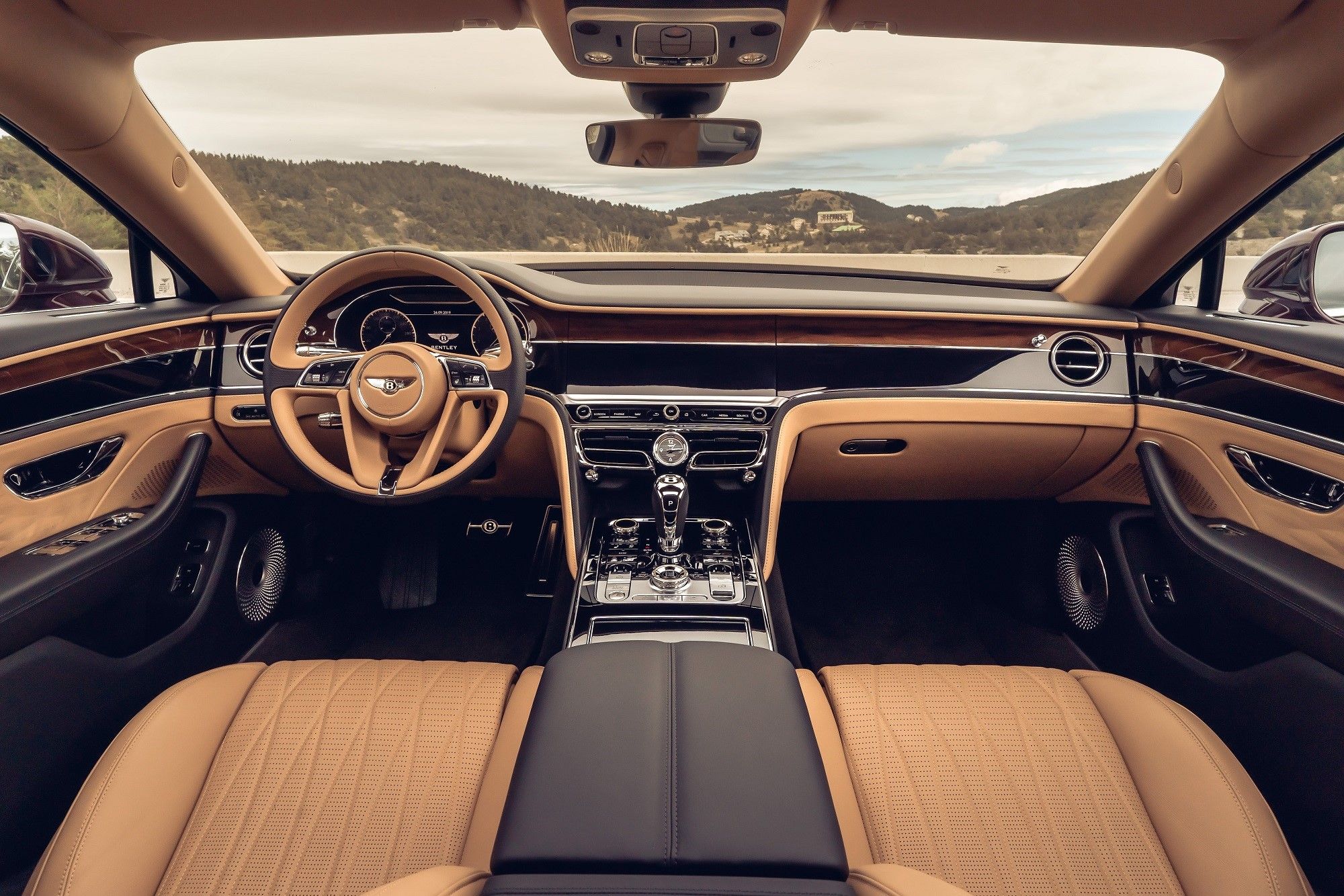 Bentley Rotating Display Interior + Seats