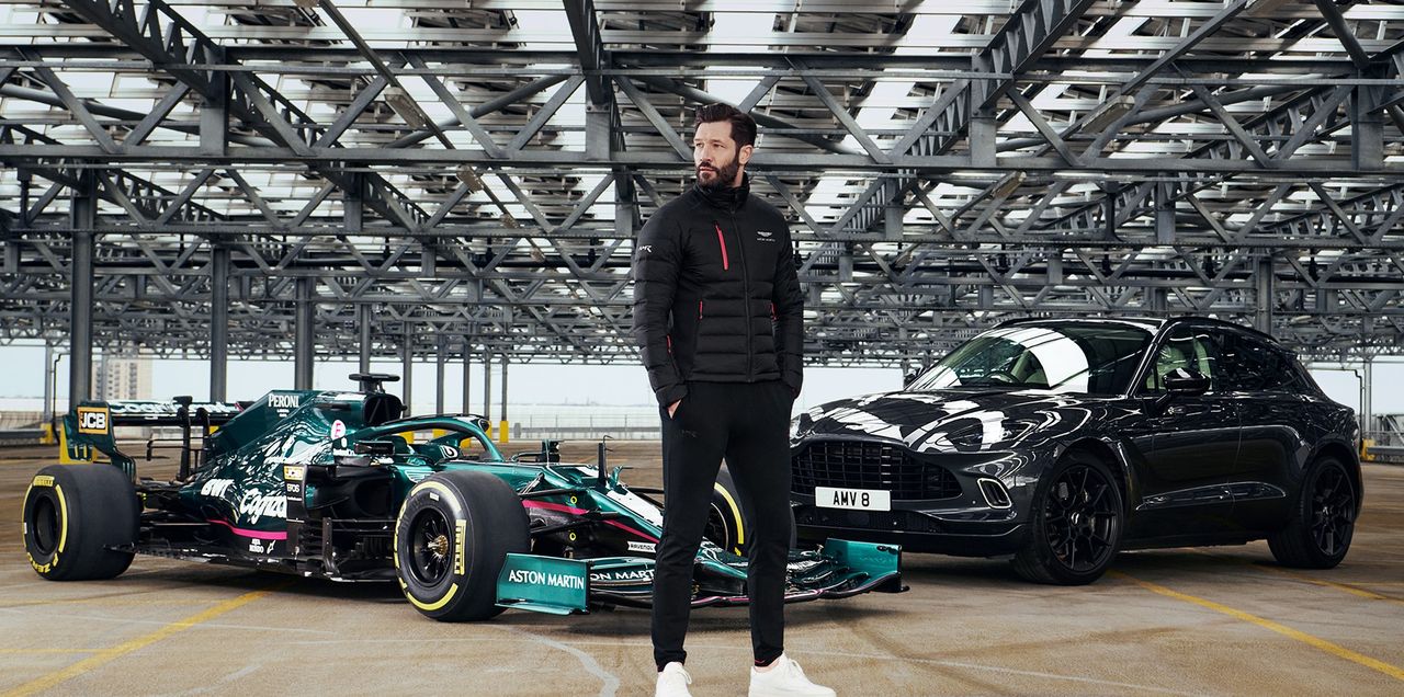 Hackett returns to F1 in partnership with Aston Martin