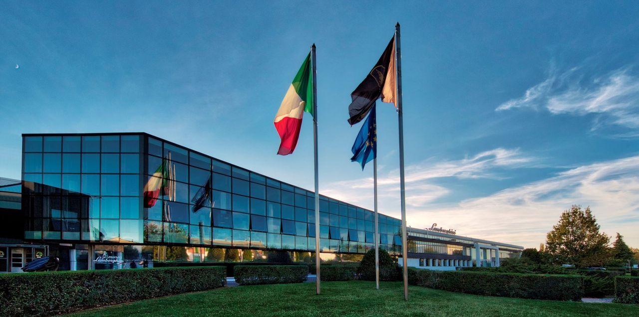 Lamborghini continues supercar sales dominance