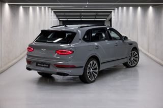 Bentley Bentayga EWB Azure