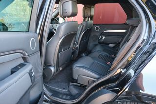 Land Rover Discovery D250 R-Dynamic SE