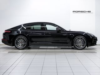 Porsche Panamera 4 E-Hybrid