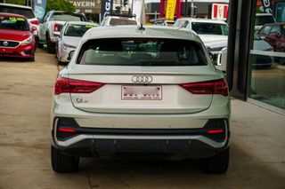 AUDI Q3 35 TFSI S line