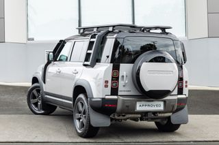 Land Rover Defender 110 D250 S