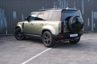 Land Rover Defender 110 D240 SE