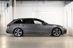 Audi S4 Avant (260kW)