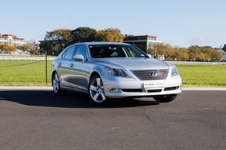 Lexus LS 460