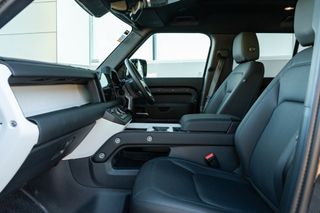 Land Rover Defender 110 D250 S