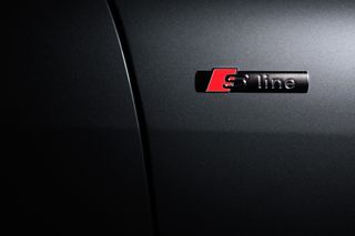 Audi Q5 SUV TFSI quattro S tronic 1