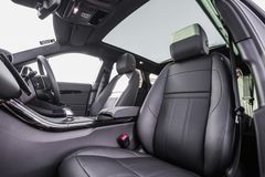 Land Rover Range Rover Evoque P300e Dynamic SE