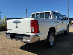 Mitsubishi Triton