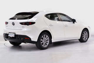 MAZDA 3 G20 Pure