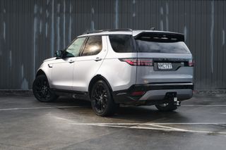 Land Rover Discovery D250 R-Dynamic SE