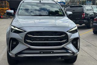 Isuzu MU-X