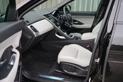 Jaguar E-Pace P250 AWD R-Dynamic SE