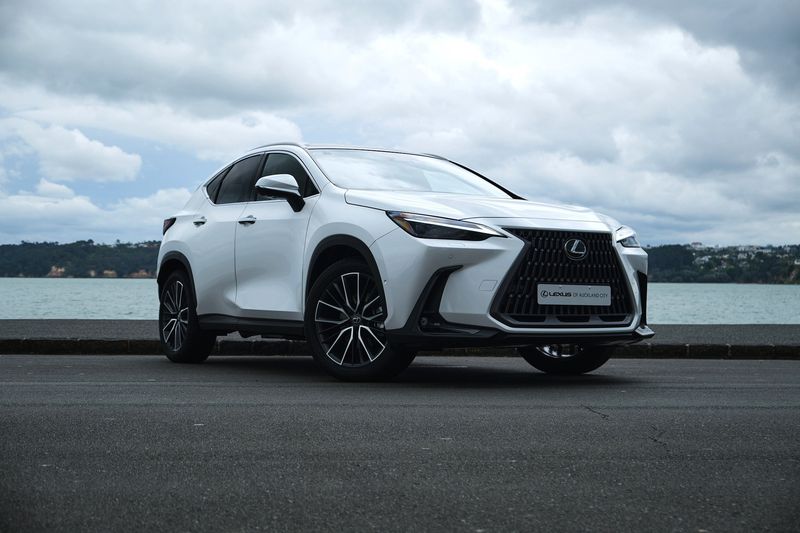 Lexus NX 350h Limited