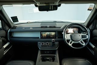 Land Rover Defender 110 D240 SE