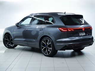Volkswagen Touareg R PHEV