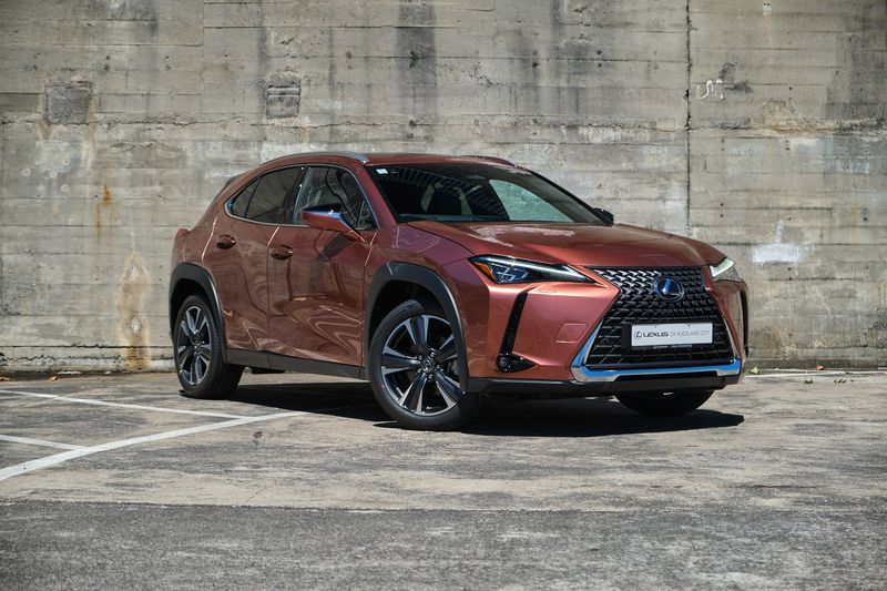 Lexus UX 300h Limited AWD