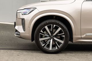 Volvo XC90 B5 AWD Ultra Bright