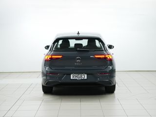 Volkswagen Golf TSI Life 8AT