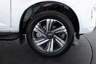 Isuzu MU-X