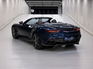 Aston Martin DBS Superleggera Volante
