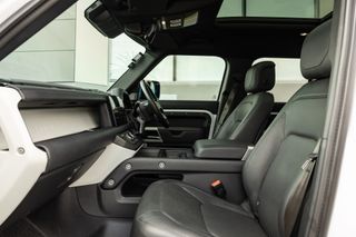 Land Rover Defender 130 P400 HSE