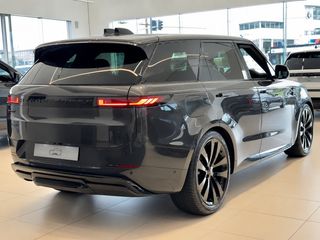 Land Rover Range Rover Sport D300 Dynamic SE