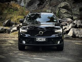 Volvo XC40 B4 AWD Ultra Dark