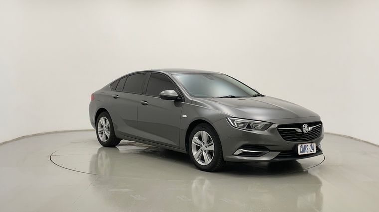2017 HOLDEN COMMODORE LT