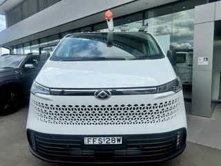LDV V70 2023 SWB LR 77kWh 3 Seat Van