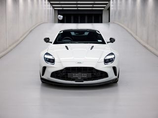 Aston Martin Vantage Coupe