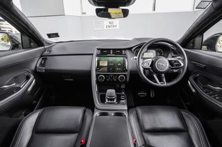 Jaguar E-Pace P250 AWD R-Dynamic SE