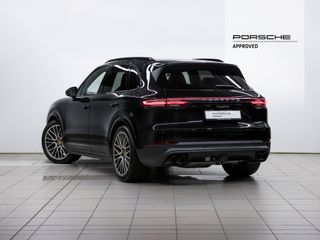 Porsche Cayenne Platinum Edition (E3)