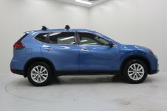NISSAN X-TRAIL ST