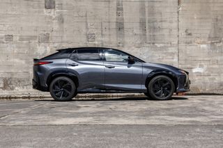Lexus RZ 550e F-Sport