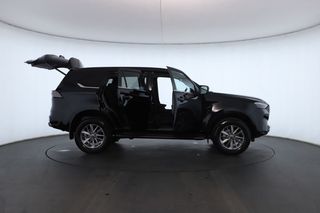 Isuzu MU-X