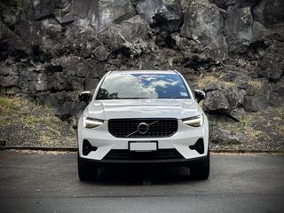Volvo XC40 B4 AWD Ultra Dark