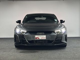 Audi e-tron ET GT quattro