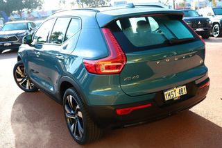 VOLVO XC40 Ultimate B5 Dark