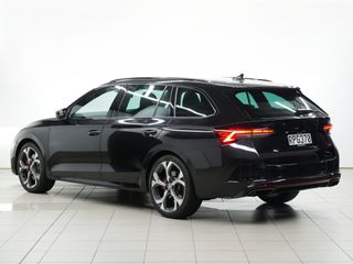 Skoda Octavia Wagon RS + TSI 195kW