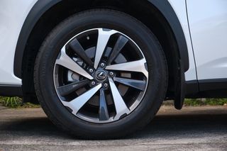 Lexus NX 300H Limited AWD