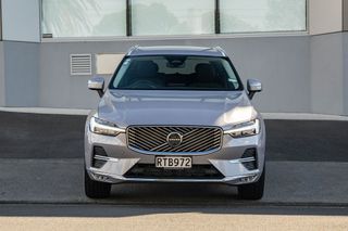 Volvo XC60 B5 AWD Plus