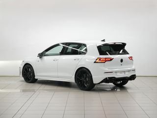 Volkswagen Golf R Touring Black Package