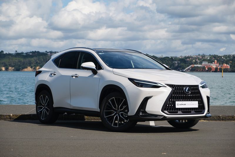 Lexus NX 350h Limited