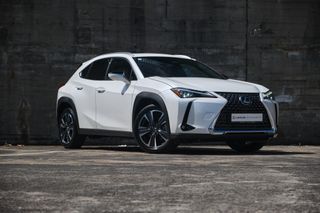 Lexus UX 300h Limited