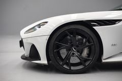 Aston Martin DBS Superleggera