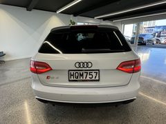 Audi RS4 RS 4 Avant 4.2 FSI